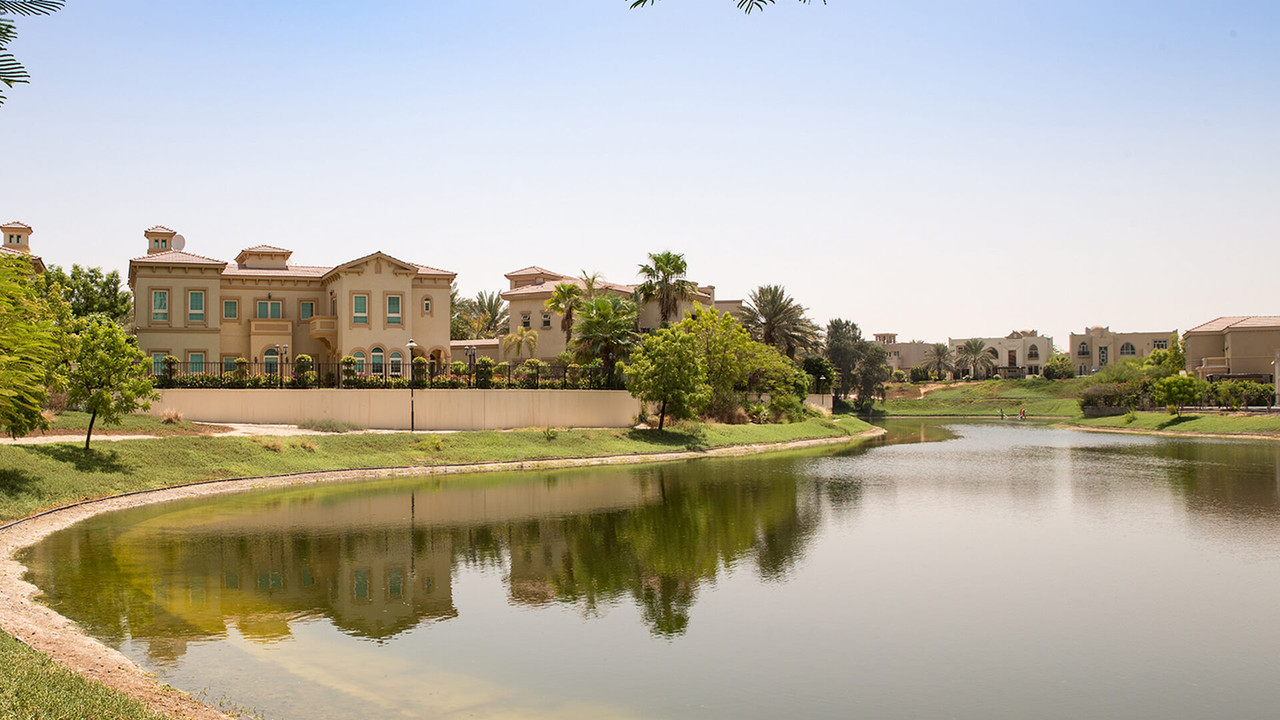 Jumeirah Islands Villas during the day
